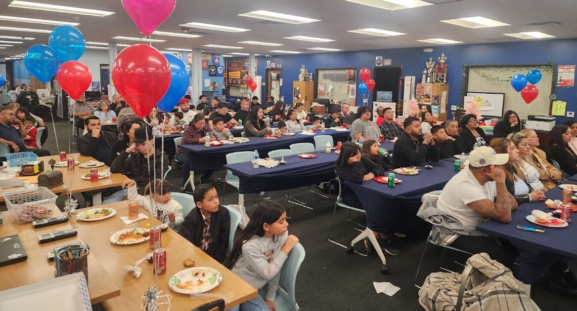 OFY-VV - Families at Graduation