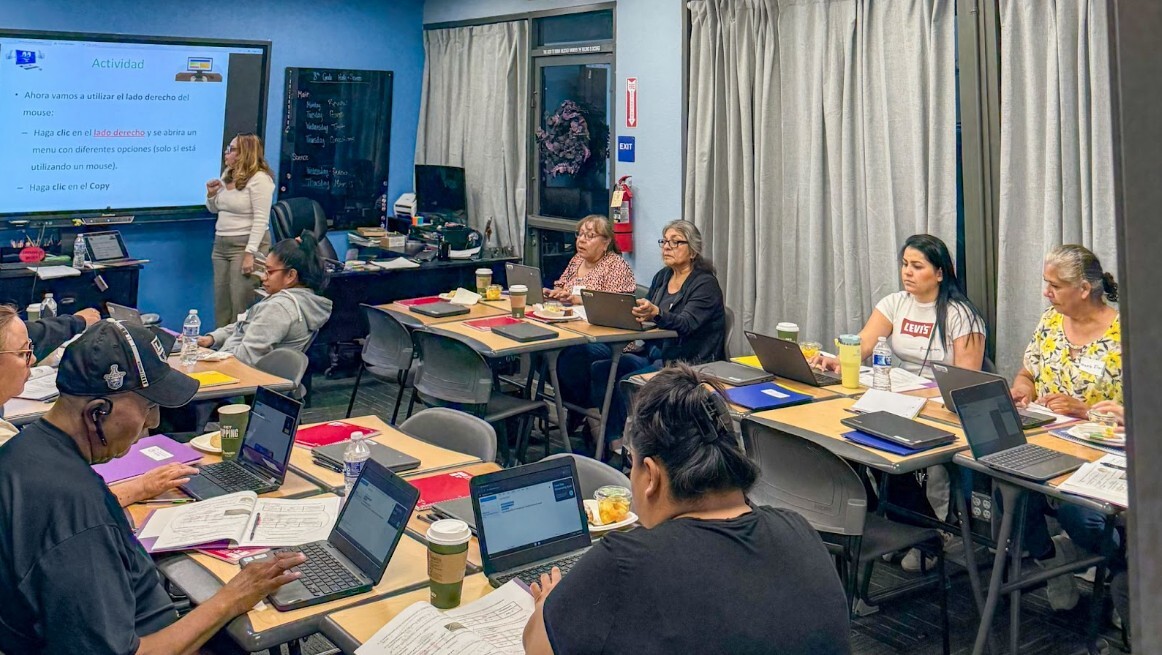 OFY-VV - Parents in Classroom